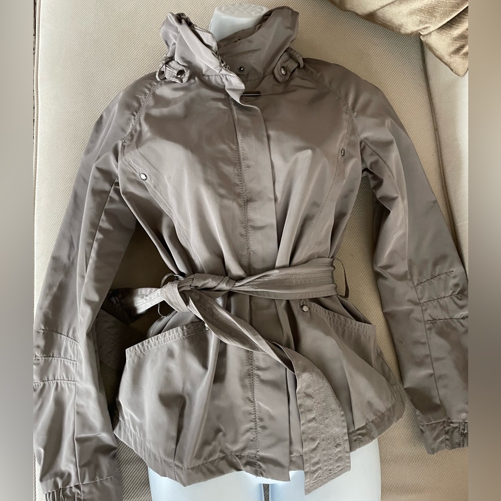 Zara - taupe unique detailing